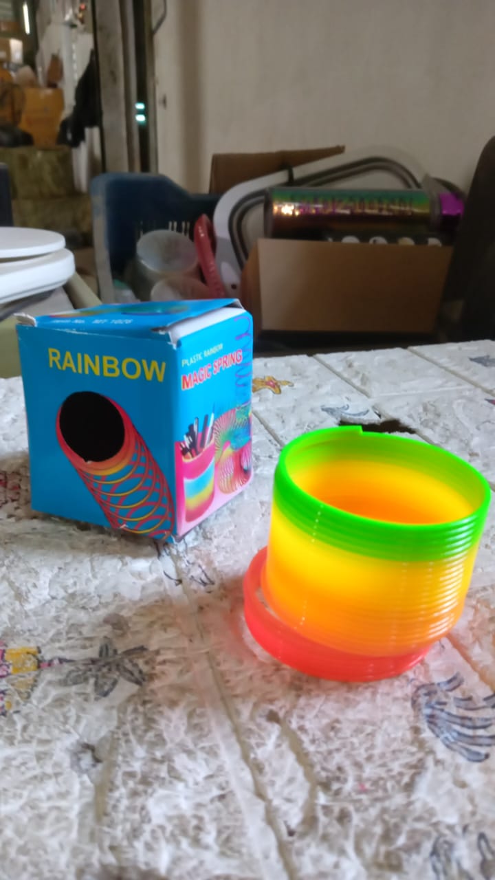 Rainbow Slinky Spring Toy – Compact Fun Toy for Kids & Adults, Gift-Friendly
