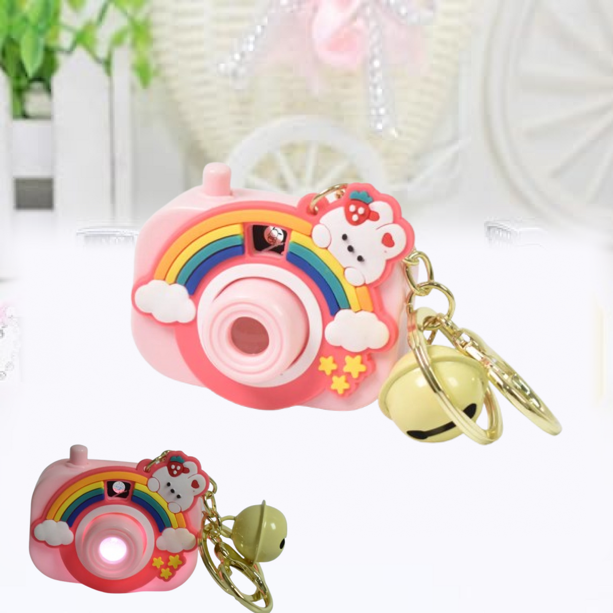 Projective Camera Keychain (1 Pc / Mix design)